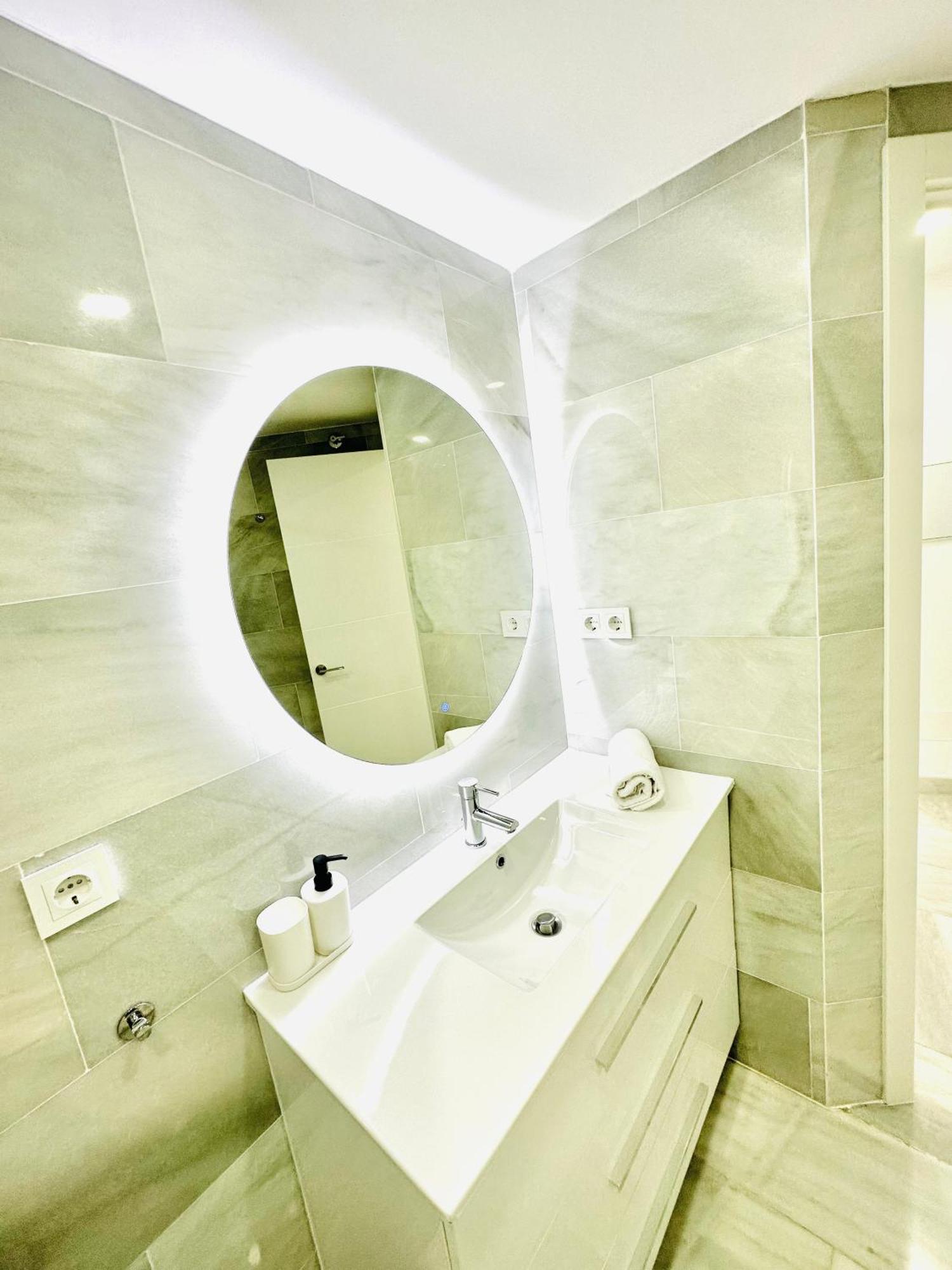Apartamento, Paradise Sun Beach In Marina Benalmádena Exteriér fotografie